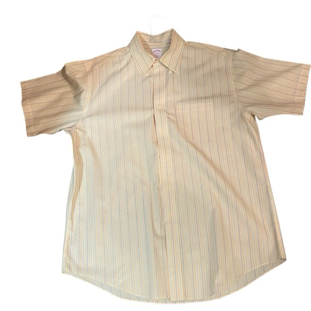 Brooks Brothers 346 short-sleeve button-down shirt- L
